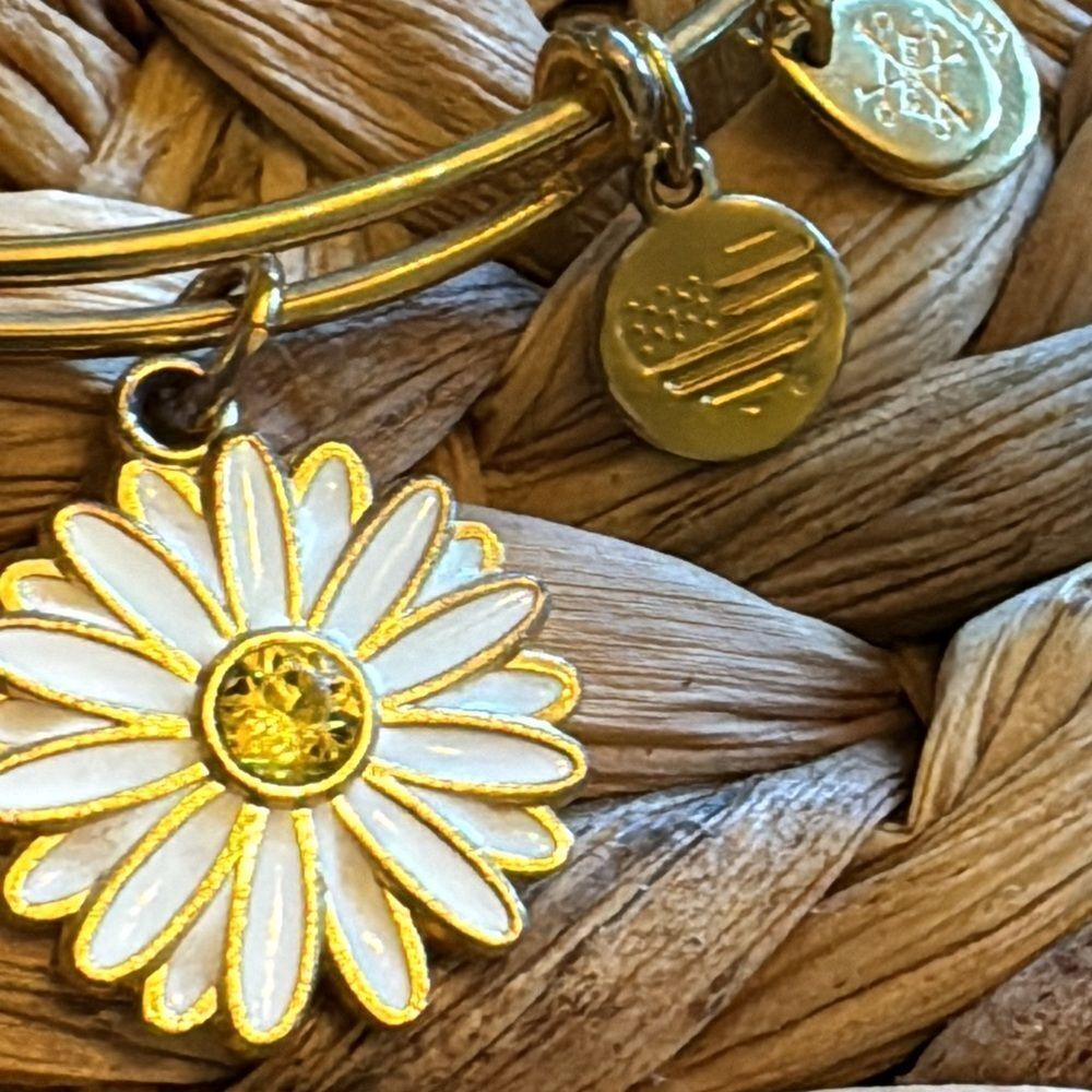 Alex and ani Daisy 2017 bangle bracelet